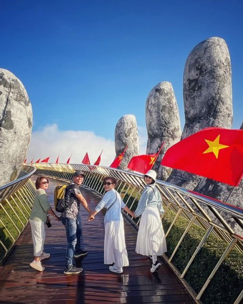 Tour Hoa Lư - Tam Cốc - Hang Múa - Bái Đính - Tràng An 2 Ngày 1 Đêm